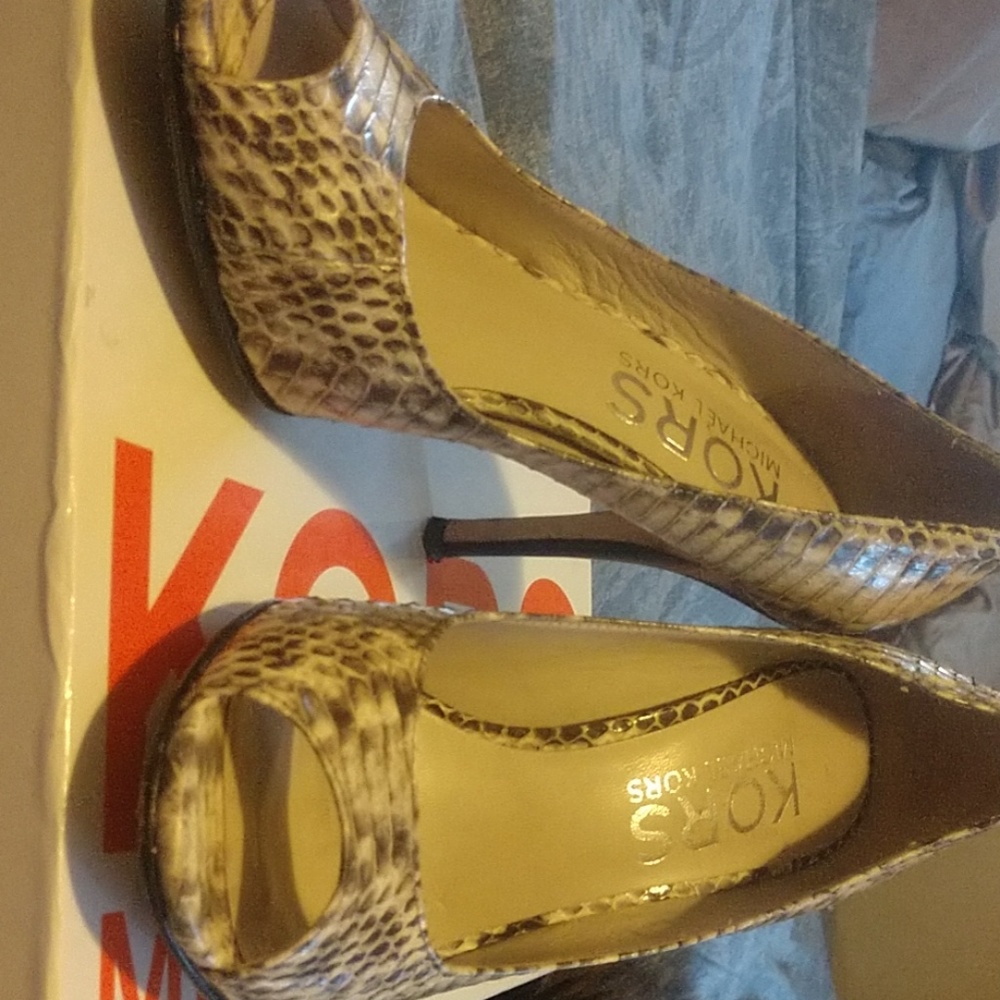 Kors Michael Kors snakeskin heels